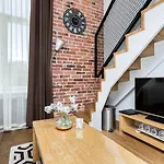 Angleterre Apartment *