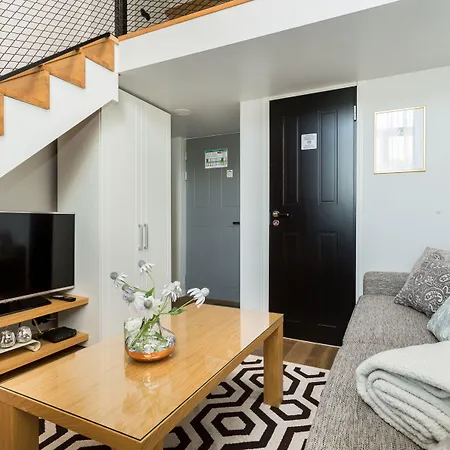 Angleterre Apartment *